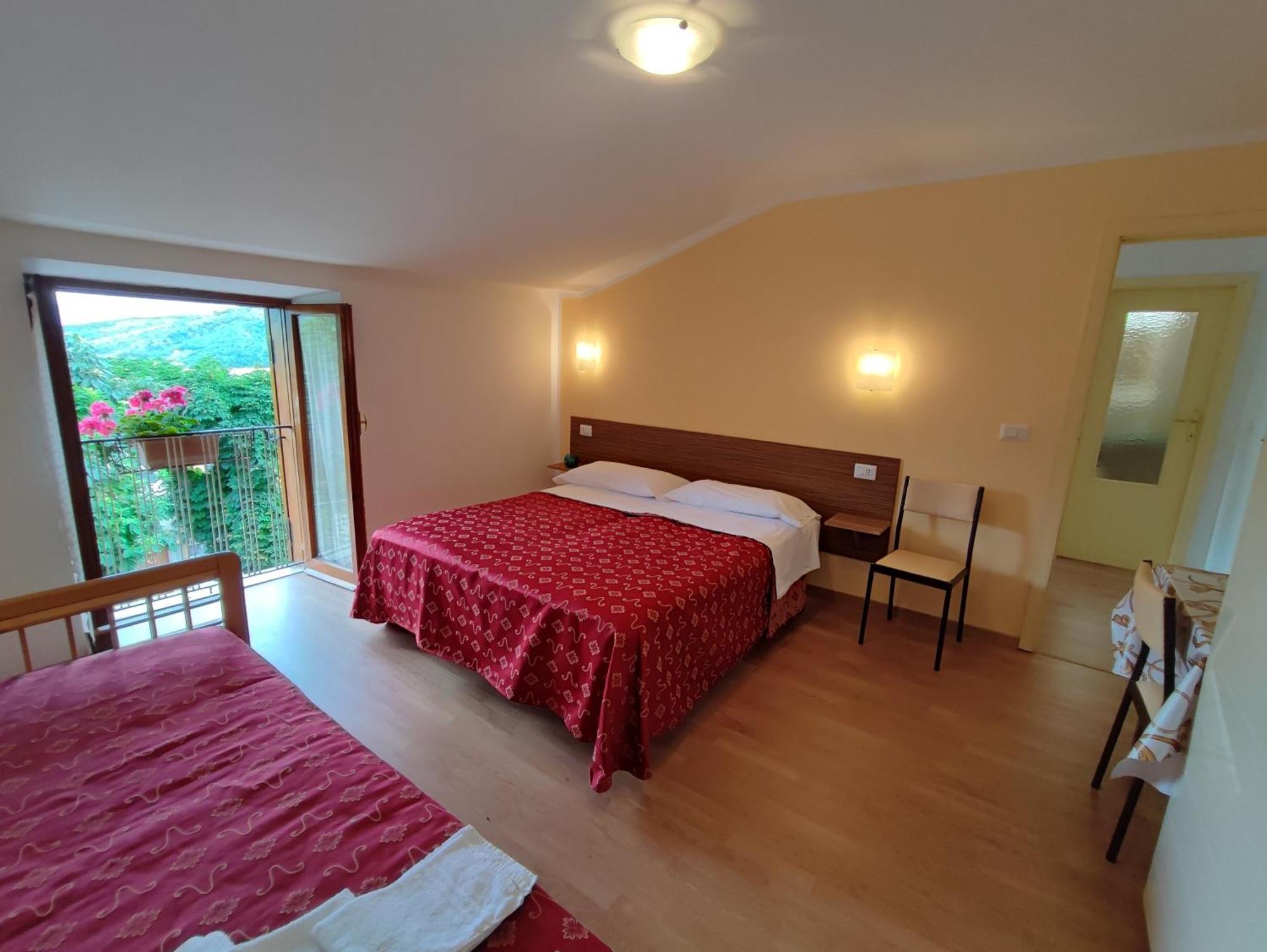 Amoroso'S House, Affittacamere Caramanico Terme Luaran gambar